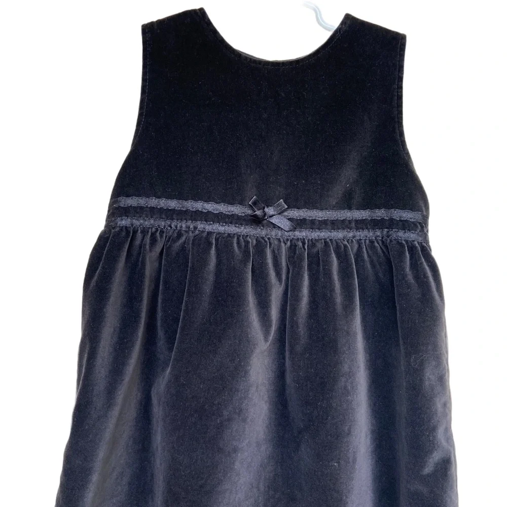 Black Velvet dress size 5T